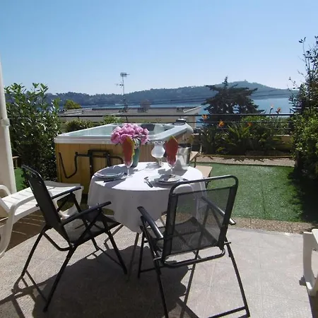 La Flore Hotel 3*