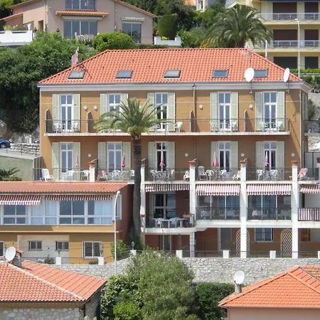 ホテル ラ フロール