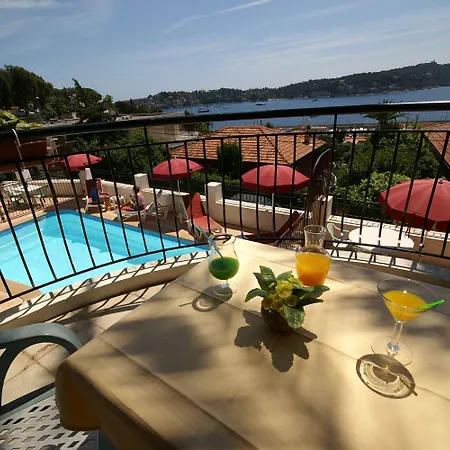 Hotel La Flore 3*