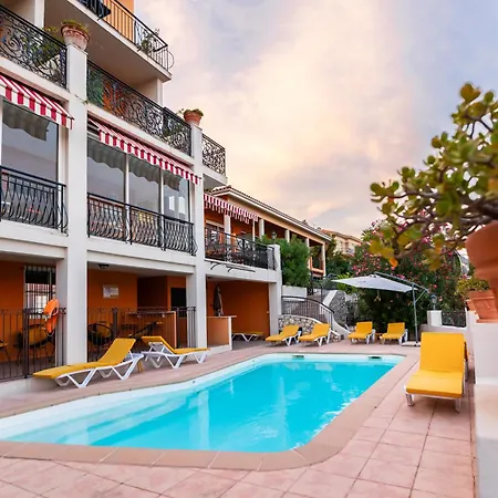 La Flore Hotel