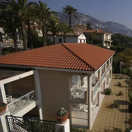 ラ フロール ヴィルフランシュ・シュル・メール