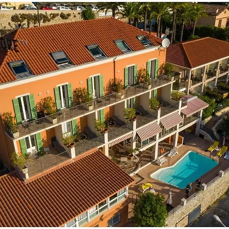 ラ フロール ホテル ヴィルフランシュ・シュル・メール